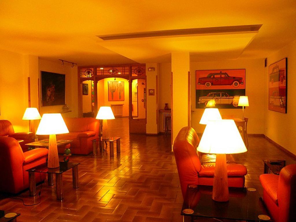 Hotel Pradas Jaca Extérieur photo