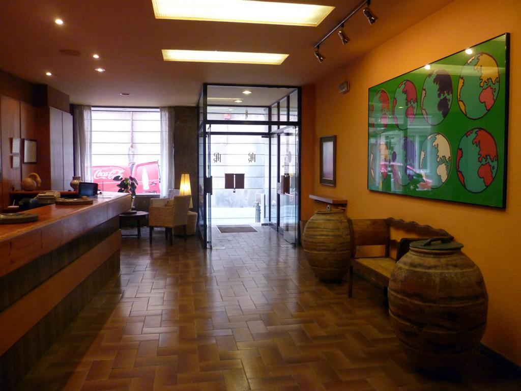 Hotel Pradas Jaca Extérieur photo